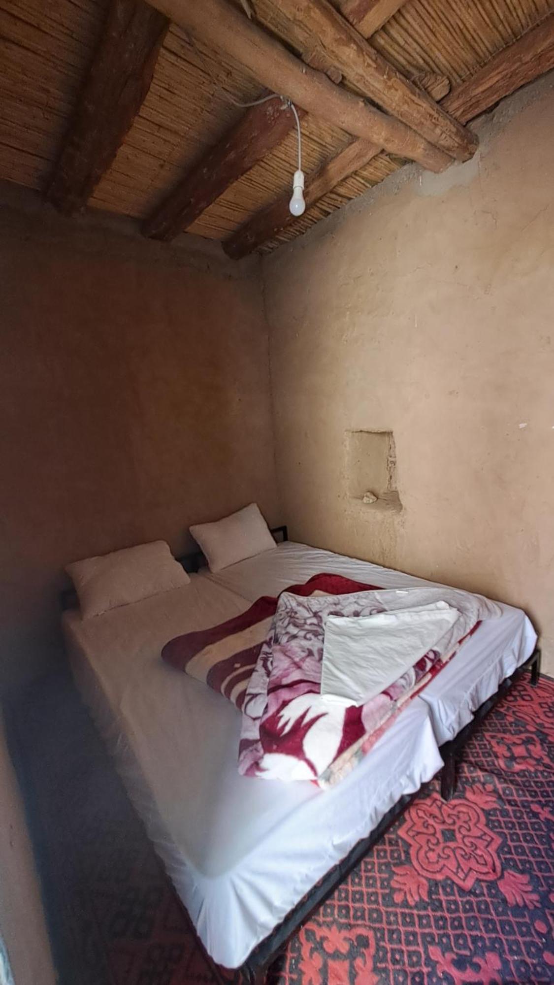 La Petite Maison Du Lac Iriki Foum Zguid Exteriér fotografie